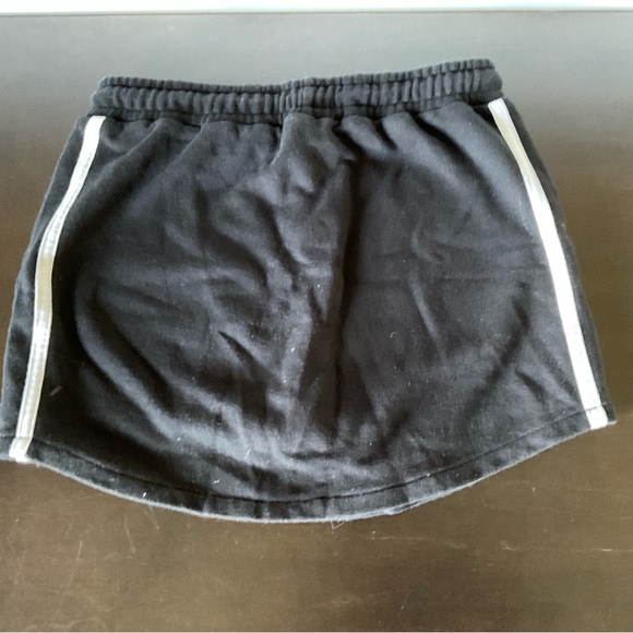 Tag black mini skirt - Picture 2 of 4